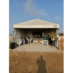 Tenda Piramidal  5x5- fechamento lateral